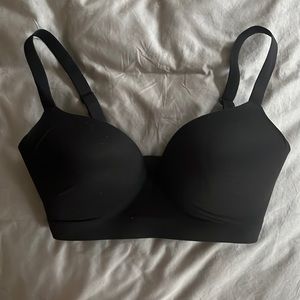 Soma 34DD black bra.